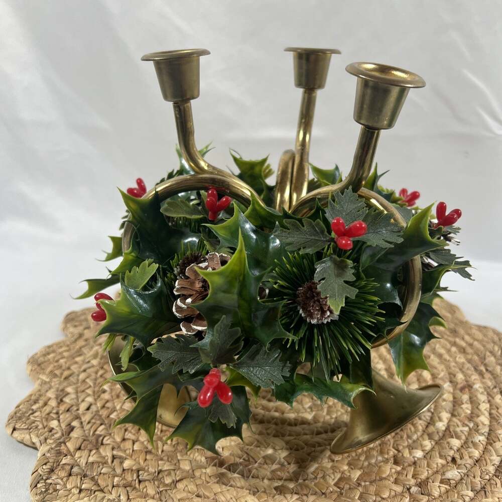 Vintage Brass Horn Trio w/ Candle Ring Holly Christmas for Taper Candlesticks - Picture 3 of 14